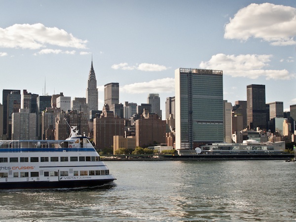 the UN headquarter building in Manhattan